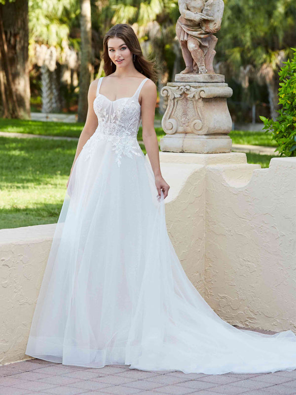 Christina Wu Brides (15839) 2023