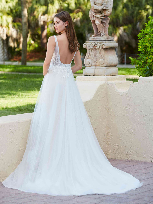 Christina Wu Brides (15839) 2023