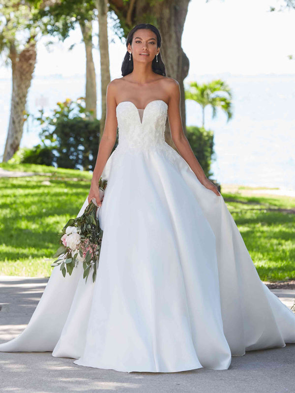 Christina Wu Brides (15845) 2023
