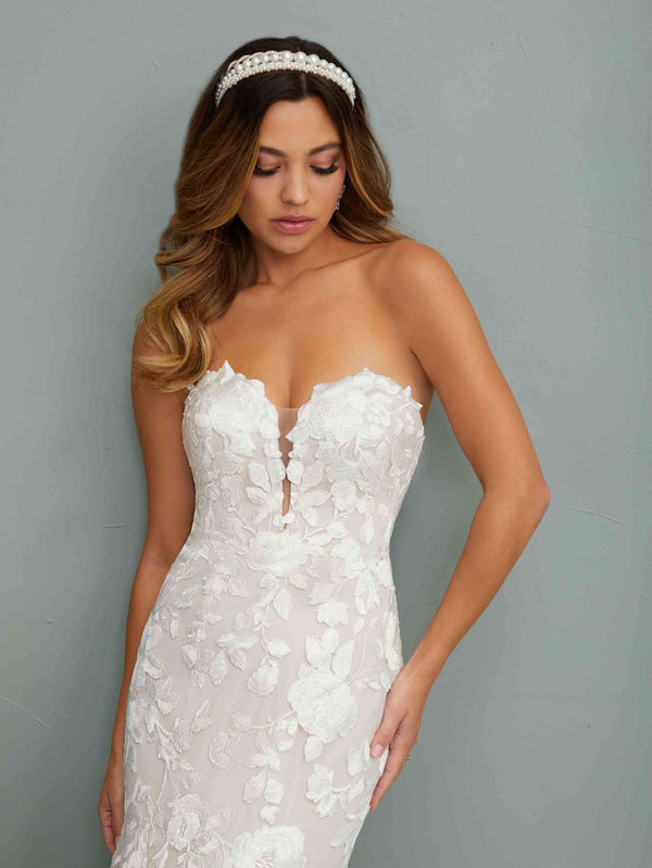 Christina Wu Bridal Exclusive (19311) 2023