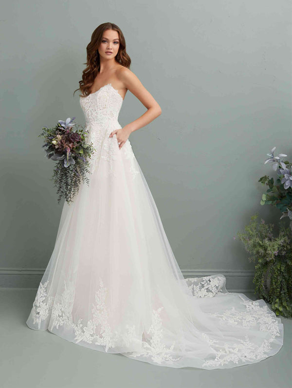 Christina Wu Bridal Exclusive (19318) 2023