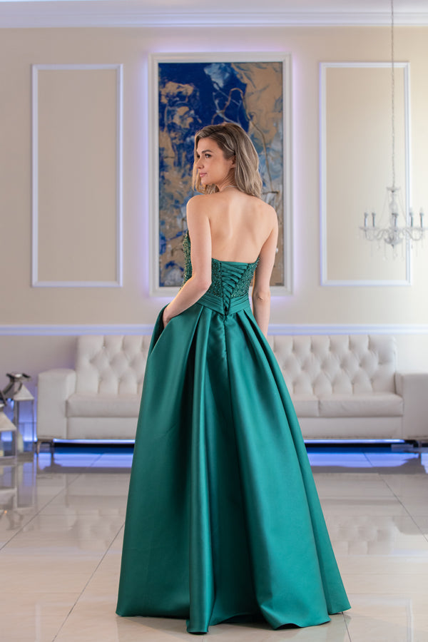 Flair Prom (23607) Spring 2023