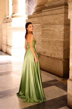 Nicoletta Prom (NC1033) Spring 2025