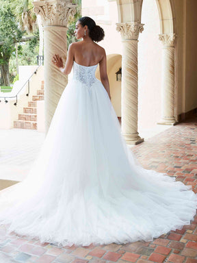 Christina Wu Brides (15837) 2023